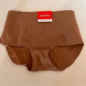 Women's Spanx SP0215 Undie-tectable Cafe Au Lait Brief Panty Size XS